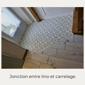 Photo de galerie - Jonction entre lino et carrelage séparant l’entrée de la pièce de vie