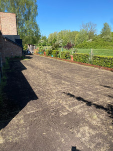 Photo de galerie - Gazon en semi avec apport de compost 