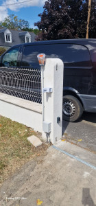 Photo de galerie - Remplacement de portail battant par un portail coulissant avec motorisation somfy 