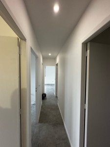 Photo de galerie - Enduit peinture plinthes 