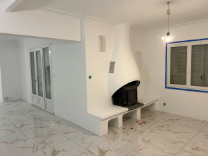 Photo de galerie - Enduit peinture decroutage carrelage électricité 