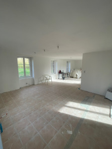 Photo de galerie - Séjour 50m2 avant pose Carrelage 1,20x1,20