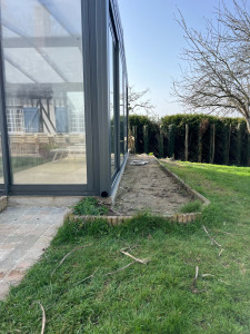 Photo de galerie - Création d’une allée en pas japonais (Avant, 1/2)