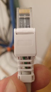 Photo de galerie - Les câbles Ethernet de catégorie 6a (grade 3 TV) permettent un débit de 10 gigabits seconde pour optimiser les flux actuels (fibre, multi-TV)