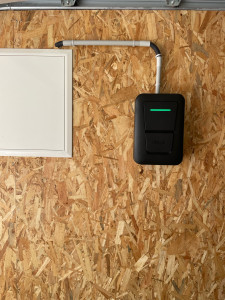 Photo de galerie - Borne de recharge Hager 