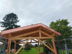 Photo de galerie - Pose de zinguerie cuivre 