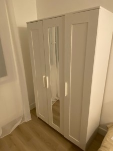 Photo de galerie - Armoire IKEA 3 portes 