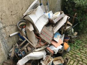 Photo de galerie - Déménagement  de tout venant,  debaras  maison, appartement 