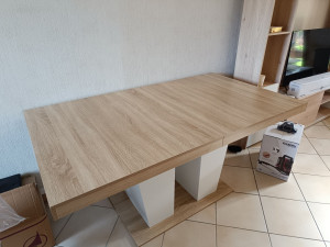 Photo de galerie - Table de salle à manger avec rallonge.