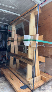 Photo de galerie - Transport de vitre avec soins et sécurité 