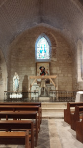 Photo de galerie - Rénovation d'une partie de l'église d'Aigrefeuille. Ponçage des pierres, rejointement au mortier traditionnel, renforcement de la voûte.
(Travaux en sous traitance)