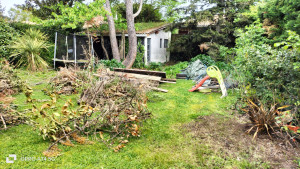 Photo de galerie - Évacuation des déchets verts et des encombrants.