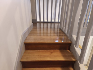Photo de galerie - Ponçage et vitrification 