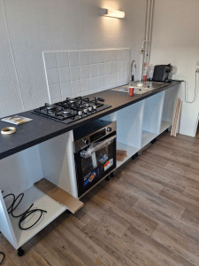 Photo de galerie - Faire montage tt sort des meubles et cuisine équipé avec l'électricité et la plomberie  a dex bon prix  merci