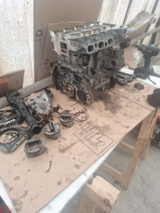 Photo de galerie - Solution consomation d'huiles Moteur purtech stellantis, rectification des cylindre, remplacement des pistons & segments. remise a neuf du haut moteur. remplacement ou nettoyage des éléments nécessaires au bon fonctionnement. 