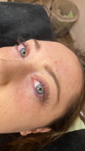 Photo de galerie - Cils à cils 