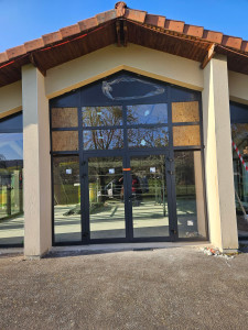 Photo de galerie - Pose de tout type de châssis (aluminium, pvc,...)