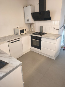 Photo de galerie - Cuisine Ikea , configuration en U .