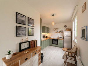 Photo de galerie - Réalisation de pose et décoration d'une cuisine ouverte et équipée