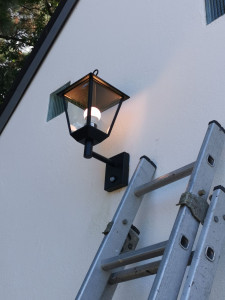Photo de galerie - Remplacement luminaires extérieurs