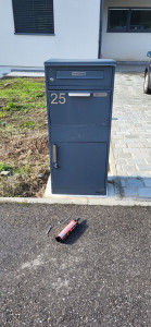 Photo de galerie - Fixe boîte à lettres 
