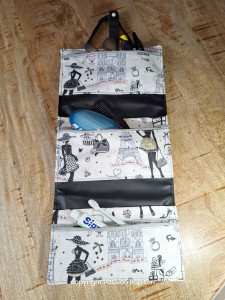 Photo de galerie - Trousse de toilette triple compartiment