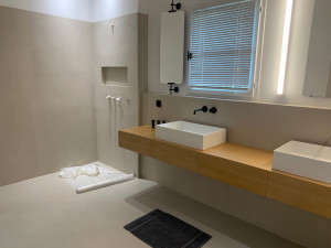 Photo de galerie - Voici un exemple de salle de bain entièrement repensée et modernisée.