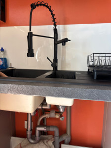 Photo de galerie - Remplacement robinet d’évier (la nouvelle)