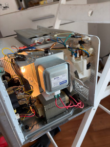 Photo de galerie - Réparation de micrond 