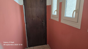 Photo de galerie - Mis en place d'un enduit spécial salle de bain ( hydrofuge) pour recouvrir le faïence plus peinture 