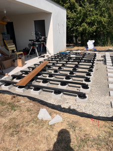 Photo de galerie - Terrasse composite ( en cours )