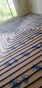 Photo de galerie - La pose de l'isolant et la pose du chauffage au sol avec toutes les tests