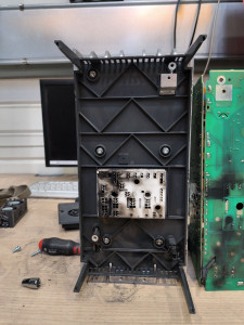 Photo de galerie - Recherche de panne sur variateur de machine outils.
