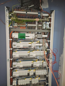 Photo de galerie - Installation et dépannage électrique 