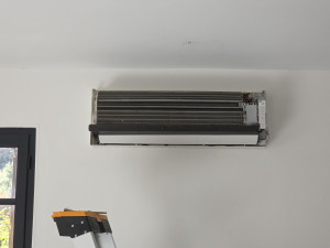Photo de galerie - Entretien et nettoyage climatisation.