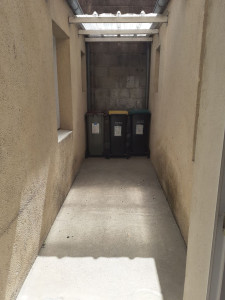 Photo de galerie - S'occuper de rentrer et sortir les poubelles 