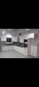 Photo de galerie - Bricolage pour particuliers : ?️ Montage de meubles ? Fixation de tringles, étagères, cadres