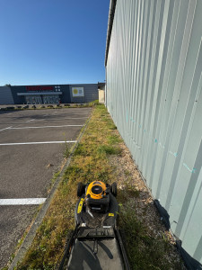 Photo de galerie - Tonte de parcelles privées 