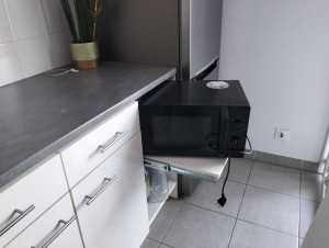 Photo de galerie - étagère sur mesure pour micro-ondes 