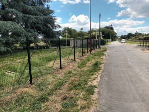 Photo de galerie - Pose de grillage panneau rigide