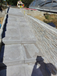 Photo de galerie - Le parement désigne également la couche superficielle de l’escalier dans le jardin.

