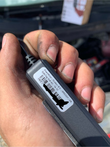 Photo de galerie - Installation trackers pour véhicule de location