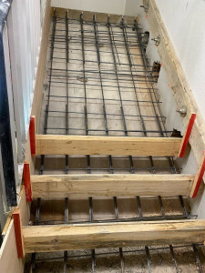 Photo de galerie - Coffrage escalier béton 