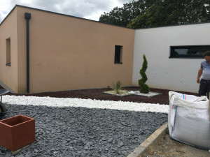 Photo de galerie - Mis en place de gravier 