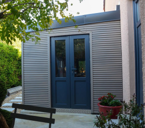 Photo de galerie - Pose de porte de service pvc sur extension 