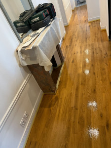 Photo de galerie - Ponçage et vitrification d'un ancien parquet. 