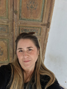 Photo de galerie - Bonjour,  je suis disponible pour votre repassage , ménage et même pour l'aide à la toilette de la personne agee dépendante. n'hésitez pas à me contacter