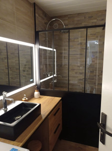 Photo de galerie - Salle de bain entièrement refait