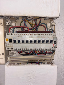 Photo de galerie - Changement tableau électrique