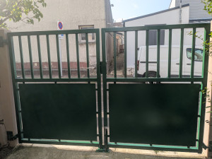 Photo de galerie - Portail en finition